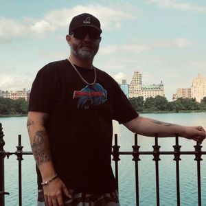 Meet your Posher, Christopher